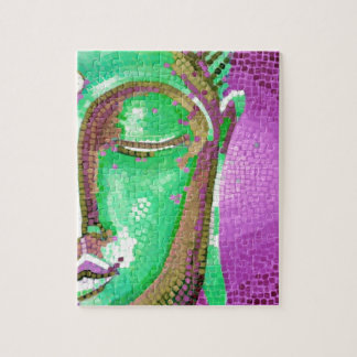 Lila und grünes Mosaik Buddha stellen gegenüber
