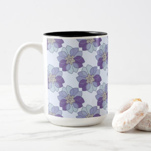 Lila und Lavendel Blumen Moderne Eleganz Zweifarbige Tasse