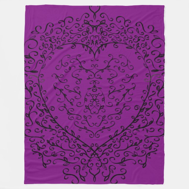 Lila und schwarz-gotisches Hochzeitsherz Fleecedecke (Vorderseite)