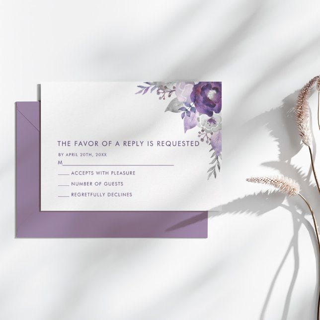 Lila und silberfarbene Hochzeit RSVP Karte (Purple and Silver Watercolor Floral Wedding RSVP Card)