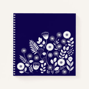 Lila und weiße Boho-Wildblumen  Notizbuch