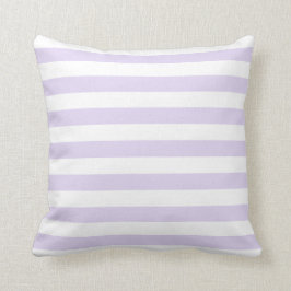 Lila und weiße Linienmuster von Soft Lilac Kissen