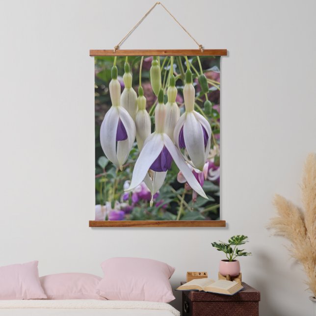 Lila und weiße Schwänze Fuchsia Floral Wandteppich Mit Holzrahmen (Schlafzimmer)