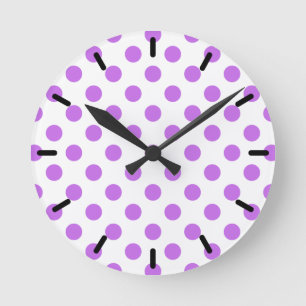 Lila und weiße Tupfen Runde Wanduhr