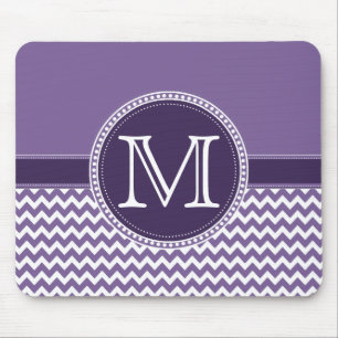 Lila und weiße Zickzack Zigzag Monogram Wedding Mousepad