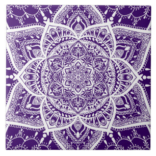 Lila und weißes Mandala - Loergano, Boysenberry Fliese