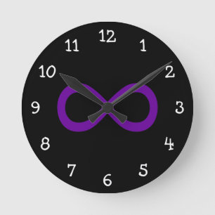 Lila Unendlichkeitssymbol Runde Wanduhr
