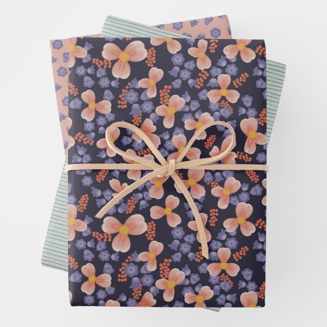 Lila Verpackungspapier mit Blumenmuster Geschenkpapier Set (Beispiel)