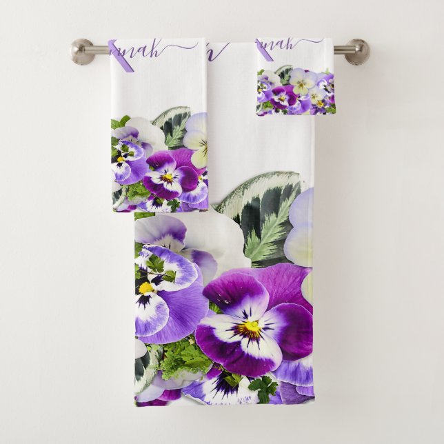 Lila Violet-Flora, weiße Monogrammnamenskripte Badhandtuch Set (Insitu)