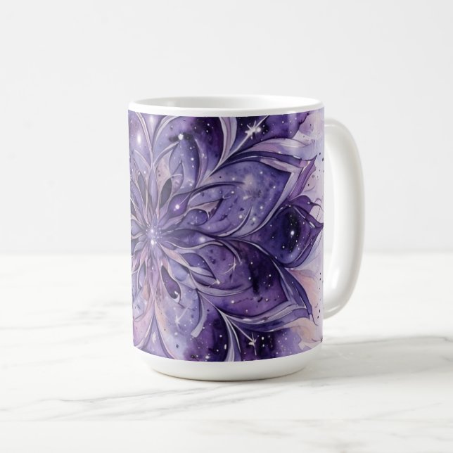 Lila Wasserfarben-Blumenmandala Kaffeetasse (VorderseiteRechts)