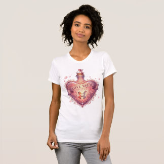Lila Wasserfarben-Herz mit Schmetterling-T-Shirt T-Shirt