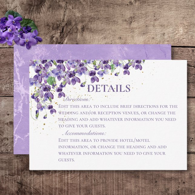 Lila Wasserfarben-Violetten Hochzeitsdetails Begleitkarte (Rustic Purple Violets Gold Sparkle Wedding Details Card)