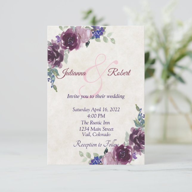 Lila Wasserfarbenblütenhochzeit Einladung (Stehend Vorderseite)
