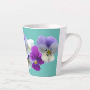 Lila-weiße Stiefmütterchen Hell Türkis Latte Tasse