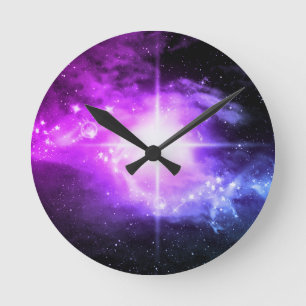 Lila Weltraum Runde Wanduhr