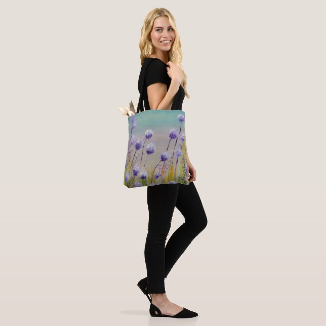 Lila Wildblumen Tasche (Am Model)