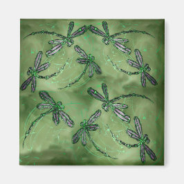 Lila Winged Dragonflies Magnet