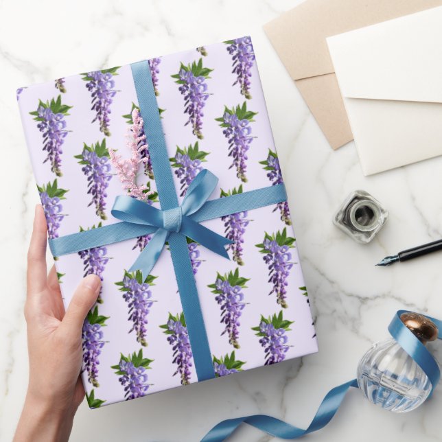 Lila Wisteria Blume Muster Violett Hintergrund Geschenkpapier (Schenken)