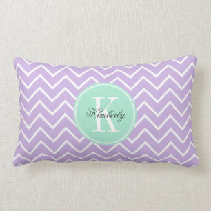Lila Zickzack mit tadellosem Monogramm Lendenkissen