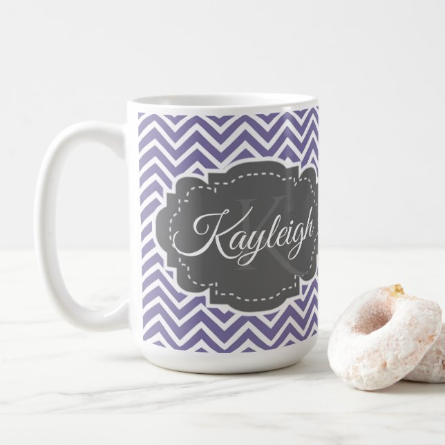 Lila Zickzack Personalisiert Kaffeetasse (Mit Donut)