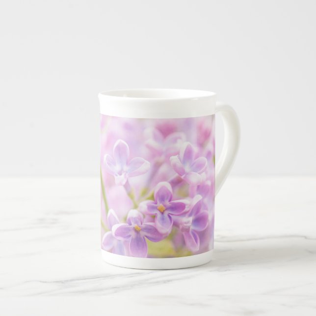 Lilac Blume Mist Prozellantasse (Vorderseite Rechts)