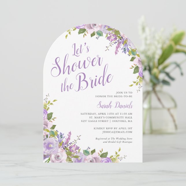 Lilac Floral Bridal Dusche Einladung (Stehend Vorderseite)