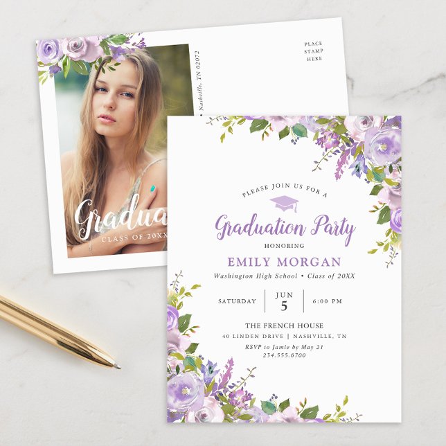Lilac Floral Graduation Party Einladung Postkarte (Von Creator hochgeladen)