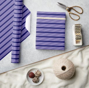 Lilac lila und blau fünf Streifen Muster Geschenkpapier
