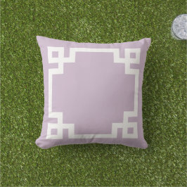 Lilac Lila und weißer griechischer Schlüssel | Edi Kissen