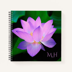 Lilac Lotus Blume Monogram Notizbuch