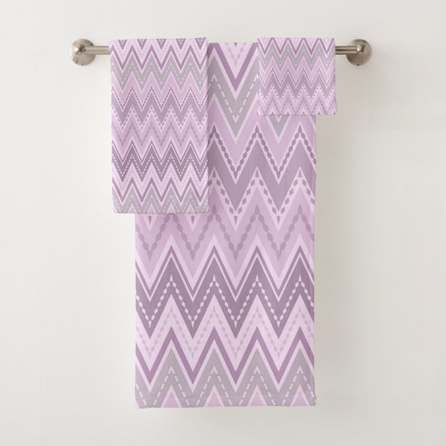 Lilac, rose, zigzag (En situation)