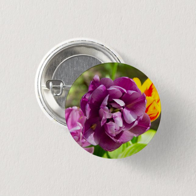 Lilac tulips an einem sonnigen Tag Button (Vorne & Hinten)