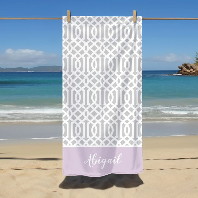 Lilac und Gray Trellis Monogram | Editierbare Farb Strandtuch (Von Creator hochgeladen)