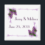 Lilacs Gastgeschenk Hochzeit Magnet<br><div class="desc">Dieses Lilacs Gastgeschenk Hochzeit Magnet ist ideal für Frühjahr-, Sommer- oder Lilac-Hochzeiten.</div>