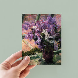 Lilacs in einem Fenster | Mary Cassatt Postkarte