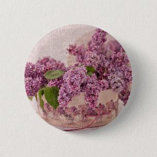 Lilacs in einem Viktorianischen Hutkasten Button