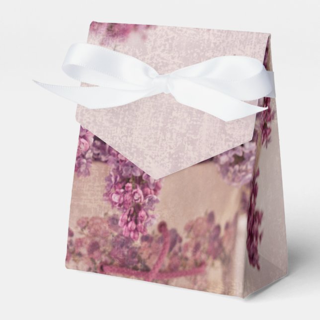 Lilacs in einem Viktorianischen Hutkasten Geschenkschachtel (Vorderseite)