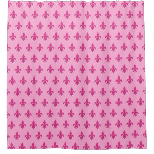 Lilie im pinkfarbenen Rosa auf hellrosa Duschvorhang