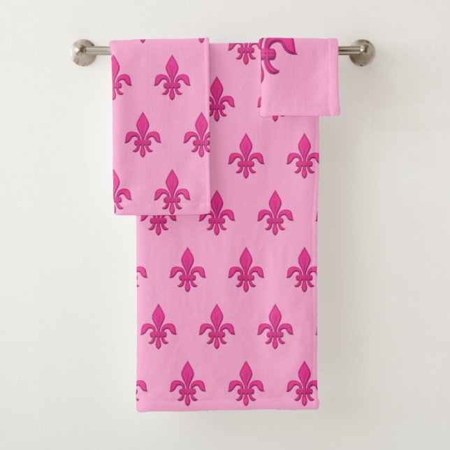 Lilie in Fuchsienrosa auf hellrosa Badhandtuch Set (Insitu)