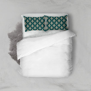 Lilie Pattern, Royal French Cream on Green Kissenbezug