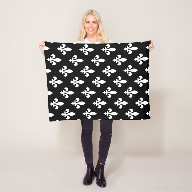 Lilie Pattern, Royal French, White on Black Fleecedecke (Beispiel)