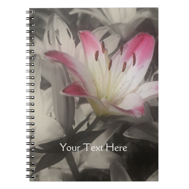 Lilien-Blume im Schwarzweiss-Notizbuch Notizblock (Vorderseite)