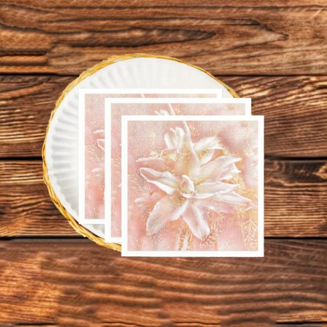 Lilien in rosa Fantasie Serviette (These Lily In Pink Fantasy Paper Napkins, are perfect for a Wedding reception luncheon!)