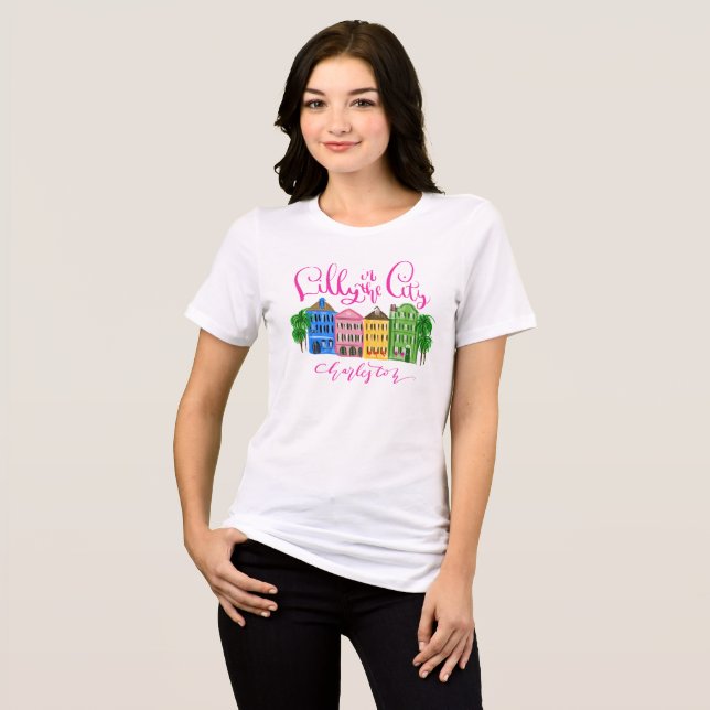 Lilly in Charleston Tri-Blend Shirt (Vorderseite voll)