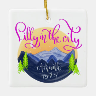 Lilly in der Stadt - Keramik von Asheville Keramikornament