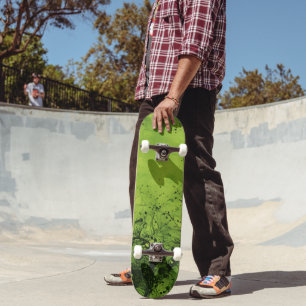 Limegrünes Grunge mit schwarzen Akzenten Skateboard