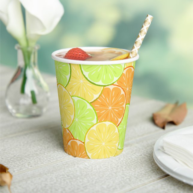 Limone Fruchtstücke aus Zitronenfrüchten, personal Pappbecher (In Situ)