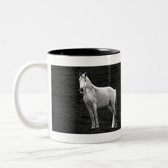 LIN10BW das Stance.tif Zweifarbige Tasse (Links)
