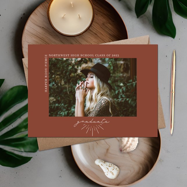 Line Art Terracotta Abschluss Horizontales Foto Ankündigung (Von Creator hochgeladen)