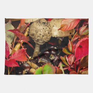 Linge De Cuisine Automne Feuilles automnales, châtaignes et champig